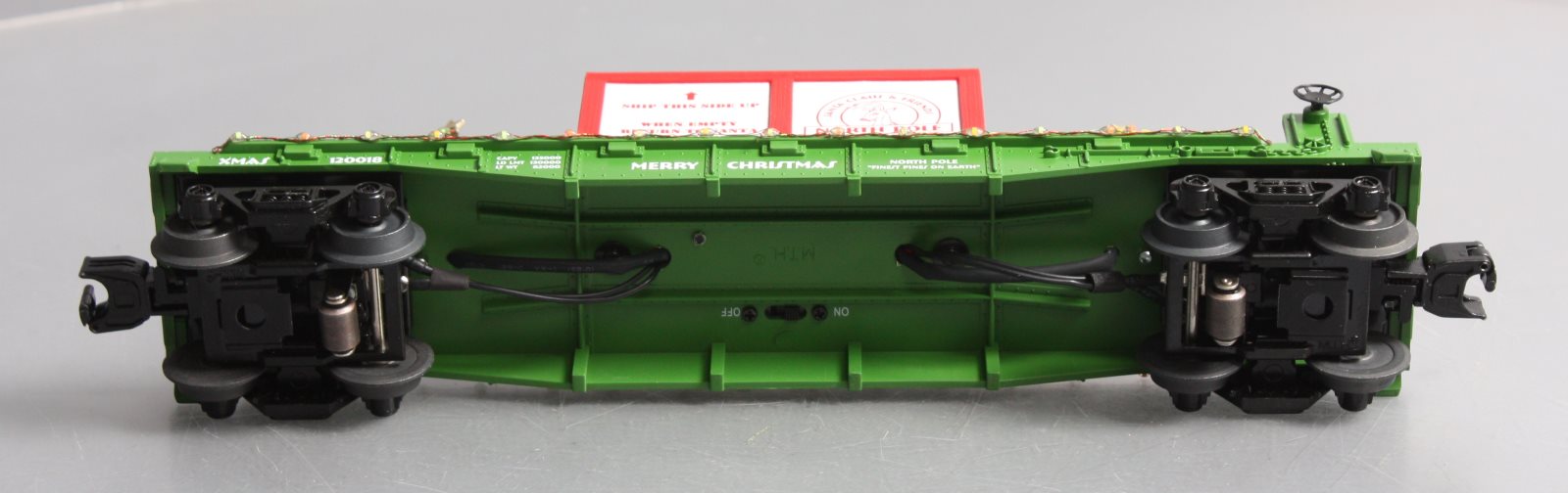 MTH 30-76733 O Christmas Flatcar with Lighted Christmas Trees