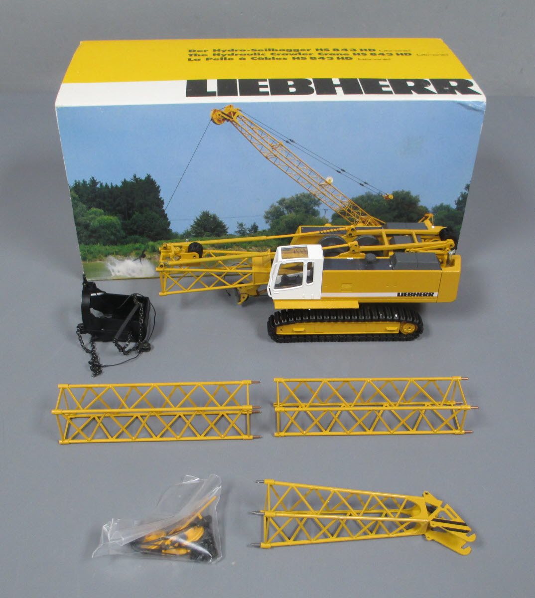 Conrad 2732 1:50 Liebherr HS 843 HD Hydraulic Crawler Crane