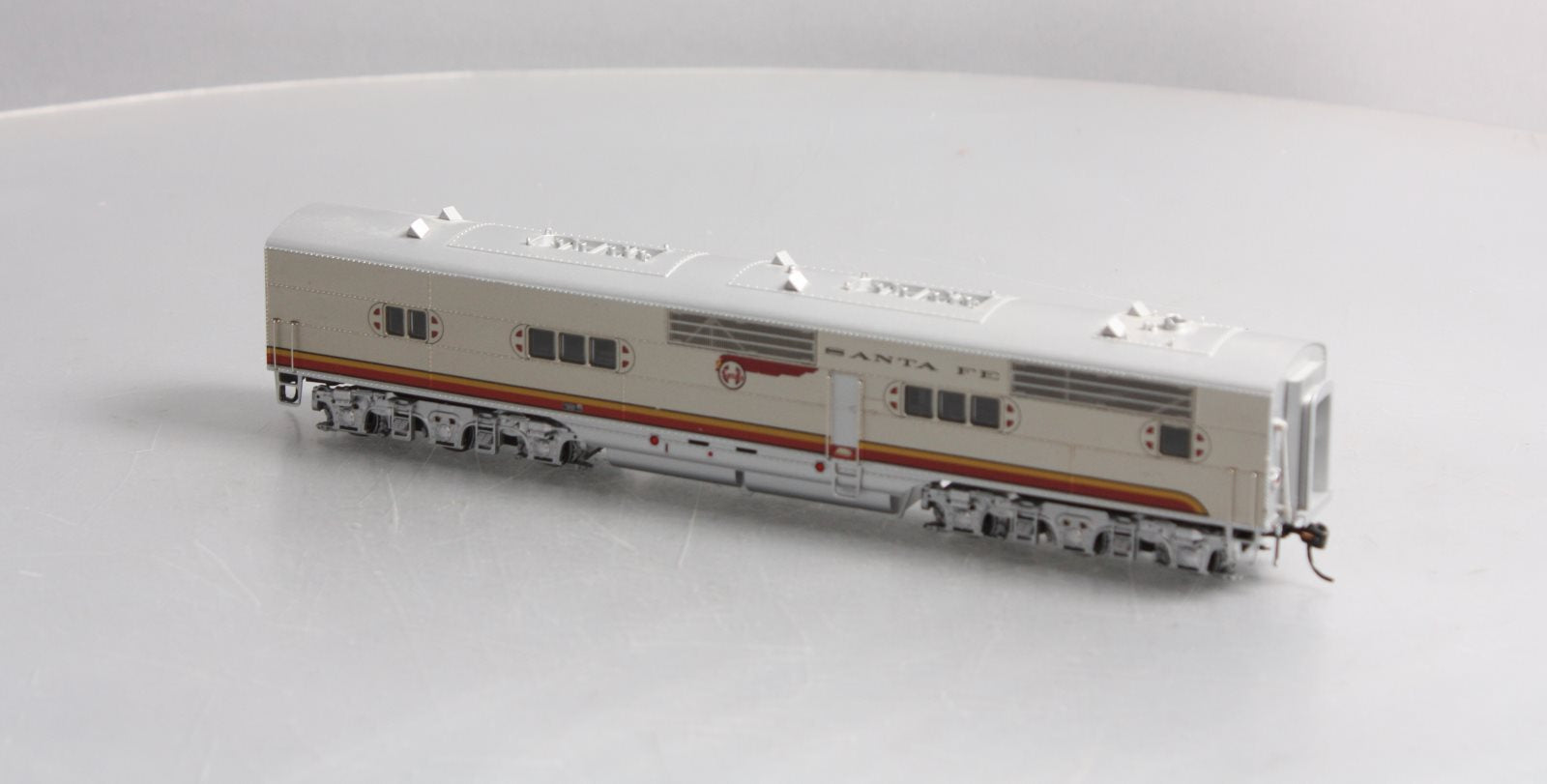 Broadway Limited 5497 HO ATSF EMC E-1B P3 Diesel Locomotive #2A