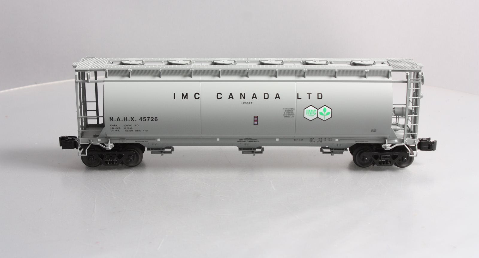 Lionel 6-27172 O Gauge IMC Canada Cylindrical 3-Bay Covered Hopper