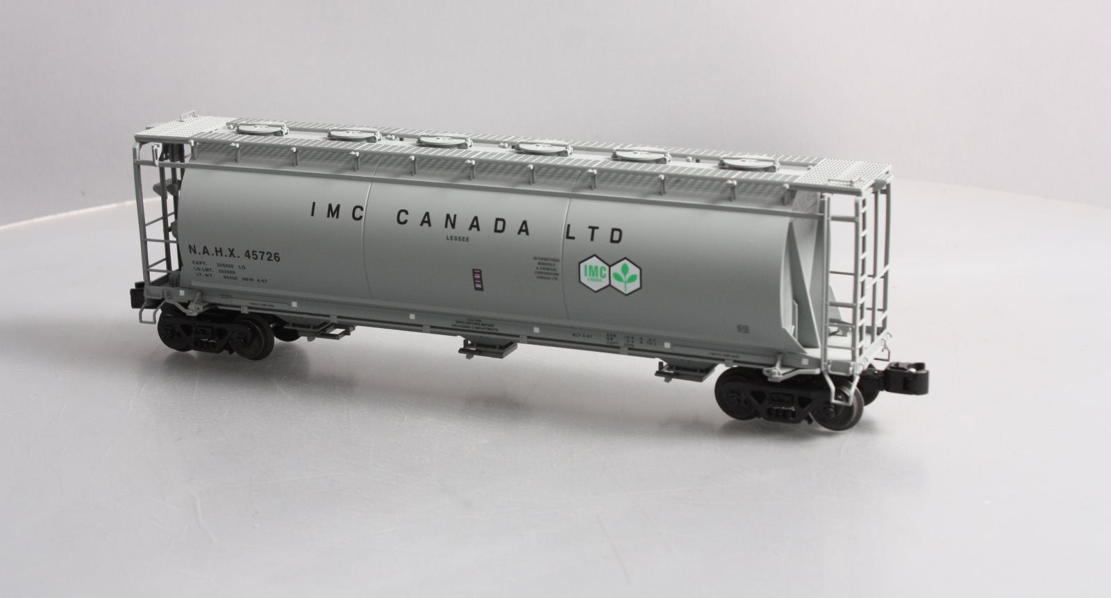 Lionel 6-27172 O Gauge IMC Canada Cylindrical 3-Bay Covered Hopper #45726