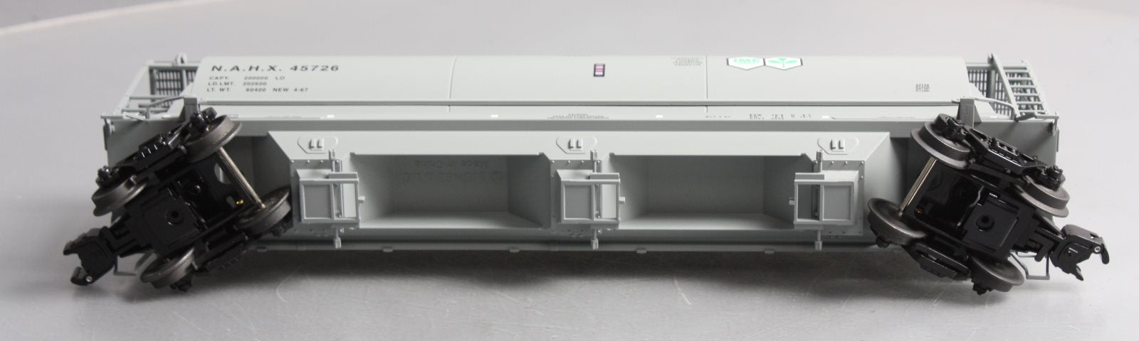 Lionel 6-27172 O Gauge IMC Canada Cylindrical 3-Bay Covered Hopper #45726 LN/Box