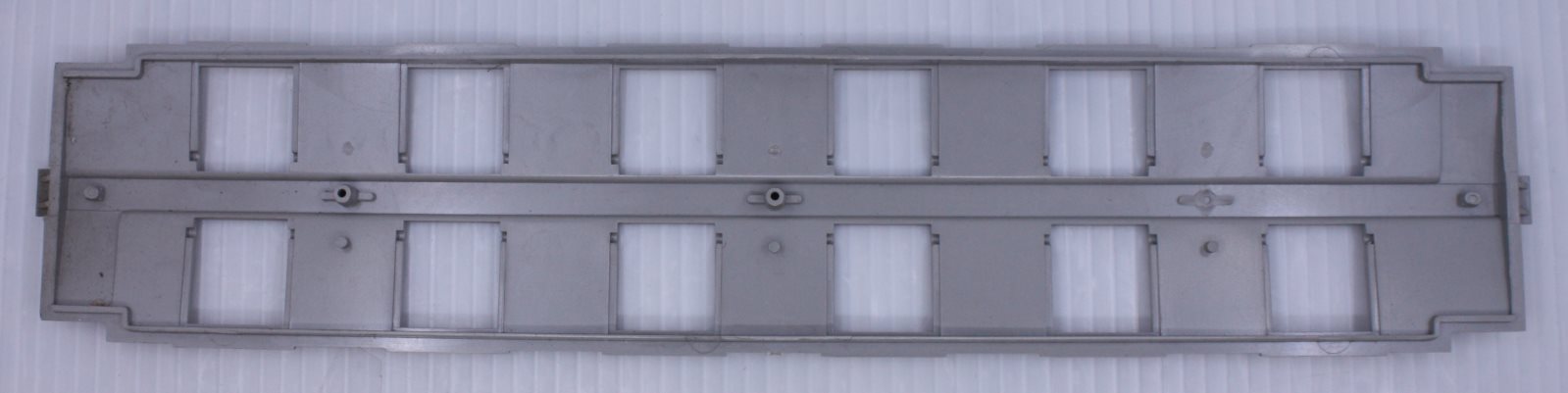 Lionel 6446-9 Gray Hopper Roof without Hatches or Clips-Damaged