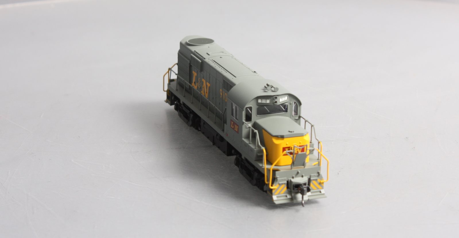 Atlas 10001517 HO Louisville & Nashville RS36 Diesel Locomotive #910 w/DCC