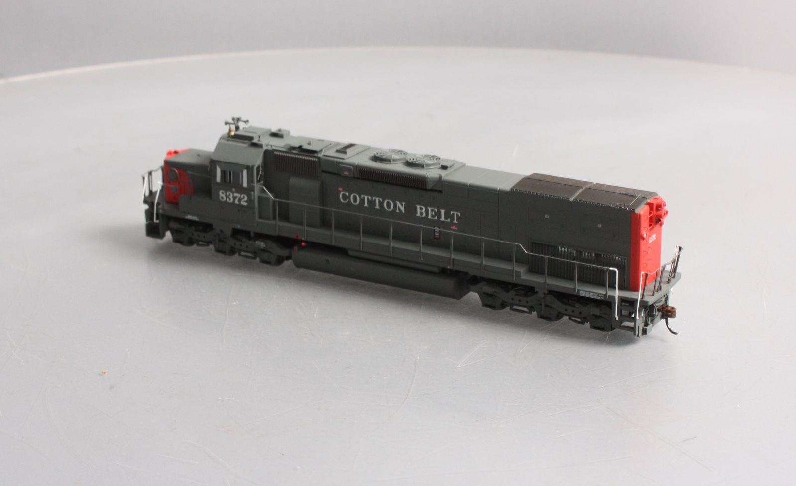 Athearn 86808 HO Cotton Belt SSW SD40T-2 Diesel Locomotive w/DCC & Sound #8372