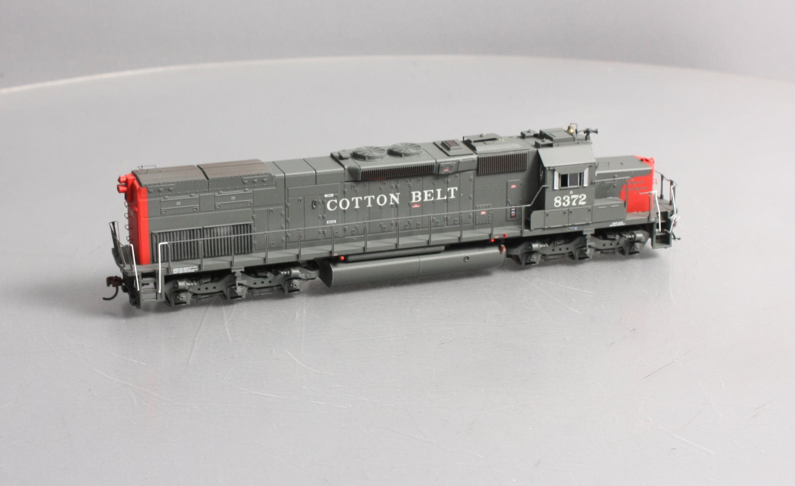 Athearn 86808 HO Cotton Belt SSW SD40T-2 Diesel Locomotive w/DCC & Sound #8372