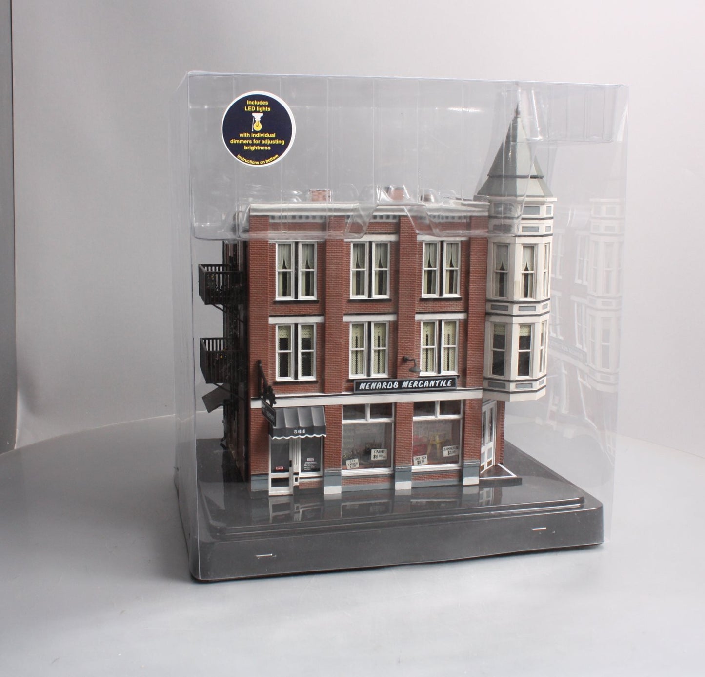 Menards BR5827 O Scale Menards Mercantile MT/Box