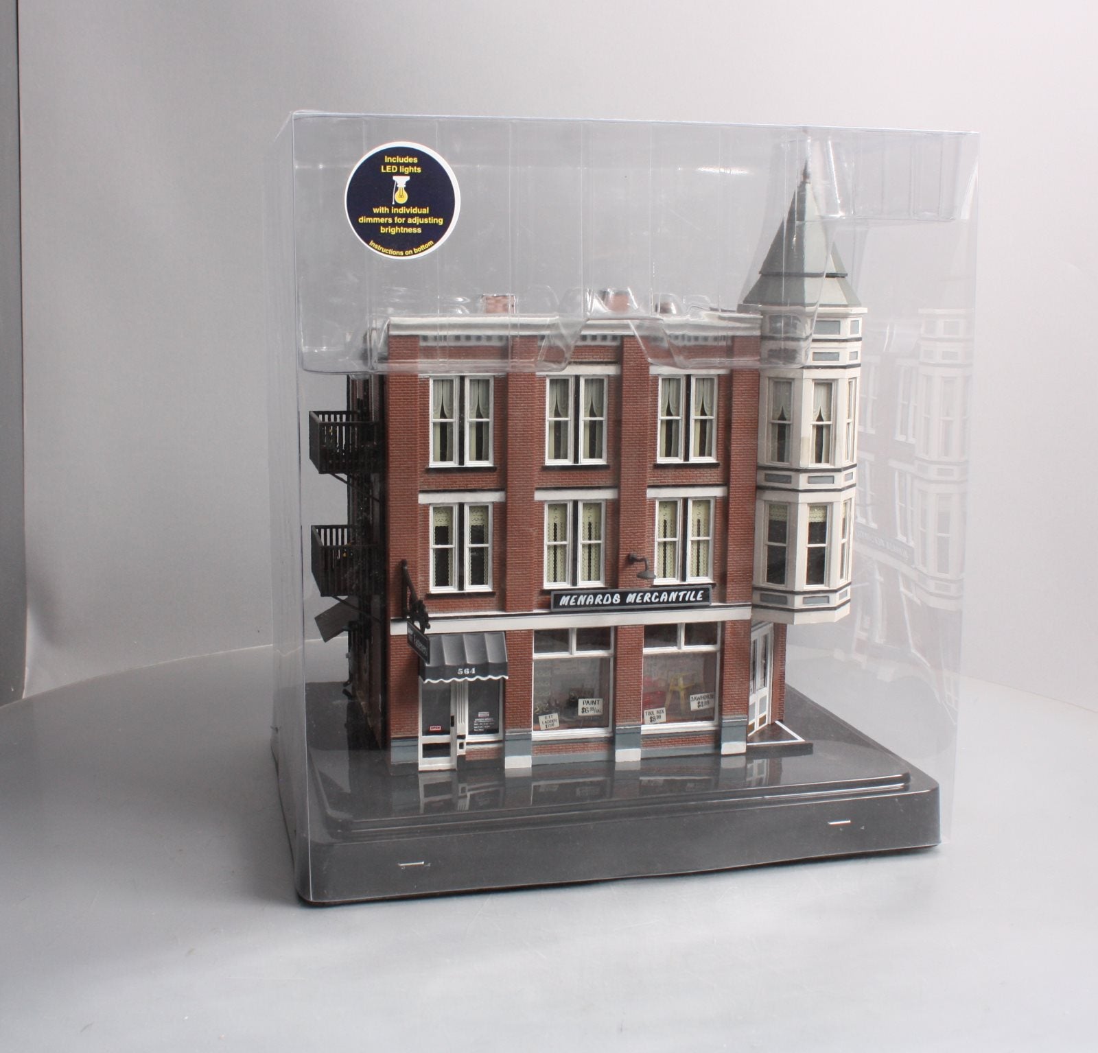 Menards BR5827 O Scale Menards Mercantile MT/Box