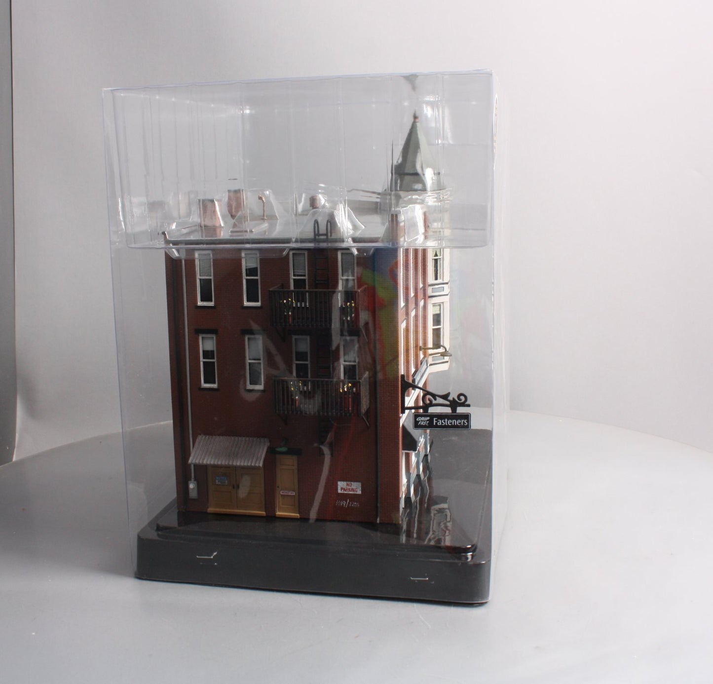 Menards BR5827 O Scale Menards Mercantile MT/Box