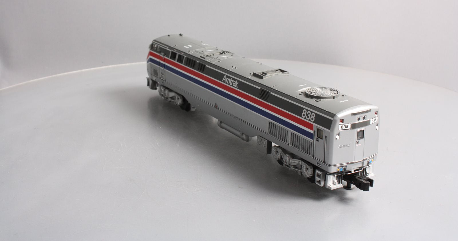 MTH 20-2722-3 O Amtrak Genesis Non-Powered Diesel Engine #838