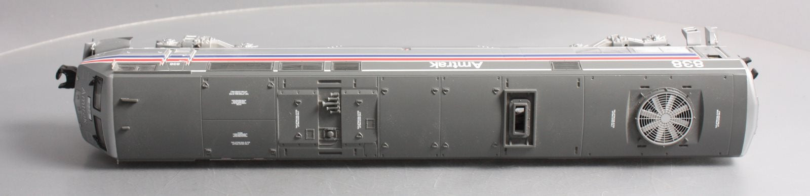 MTH 20-2722-3 O Amtrak Genesis Non-Powered Diesel Engine #838