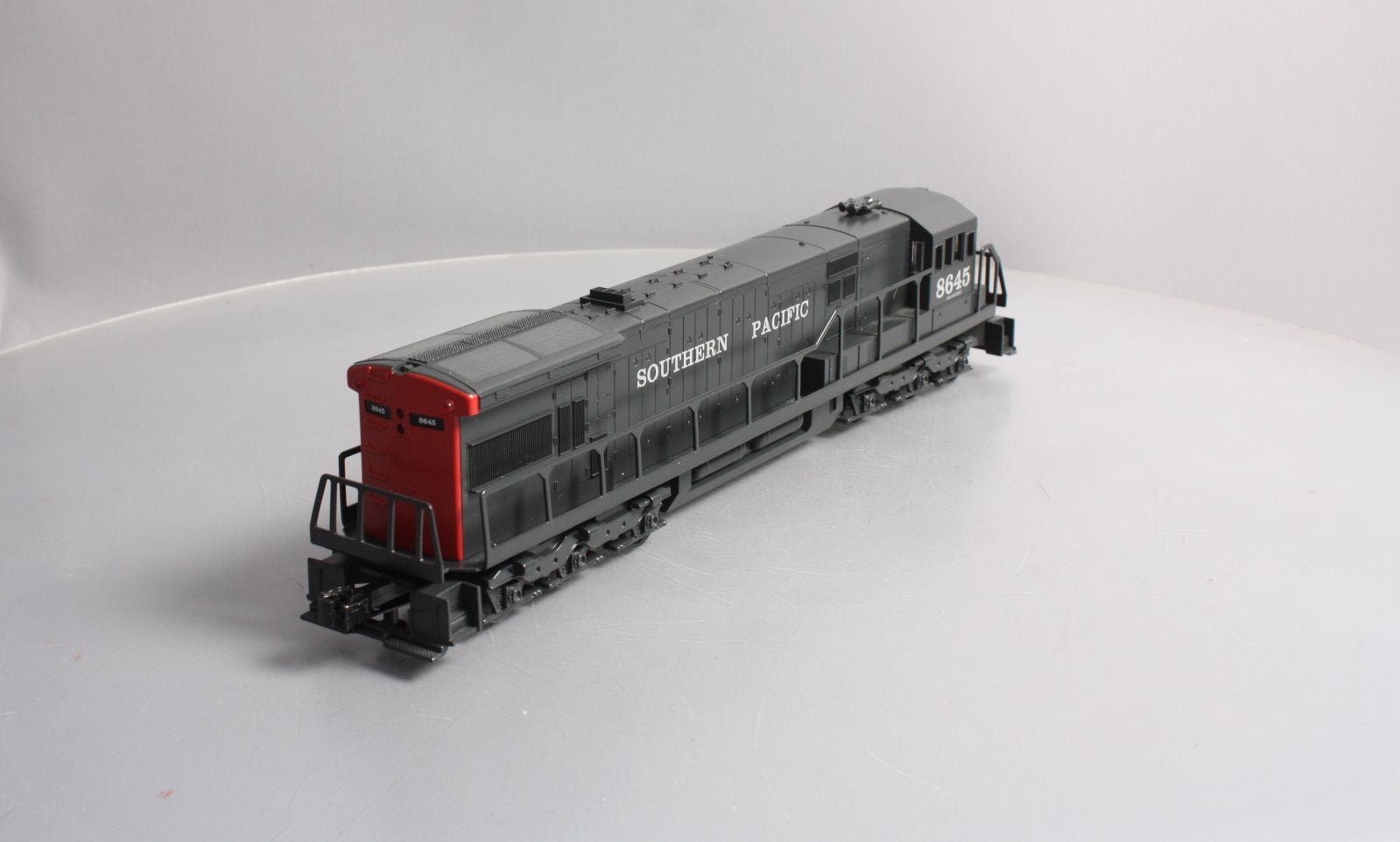Williams 22210 O Southern Pacific GE U33C Diesel Locomotive w/Horn & Bell #8645