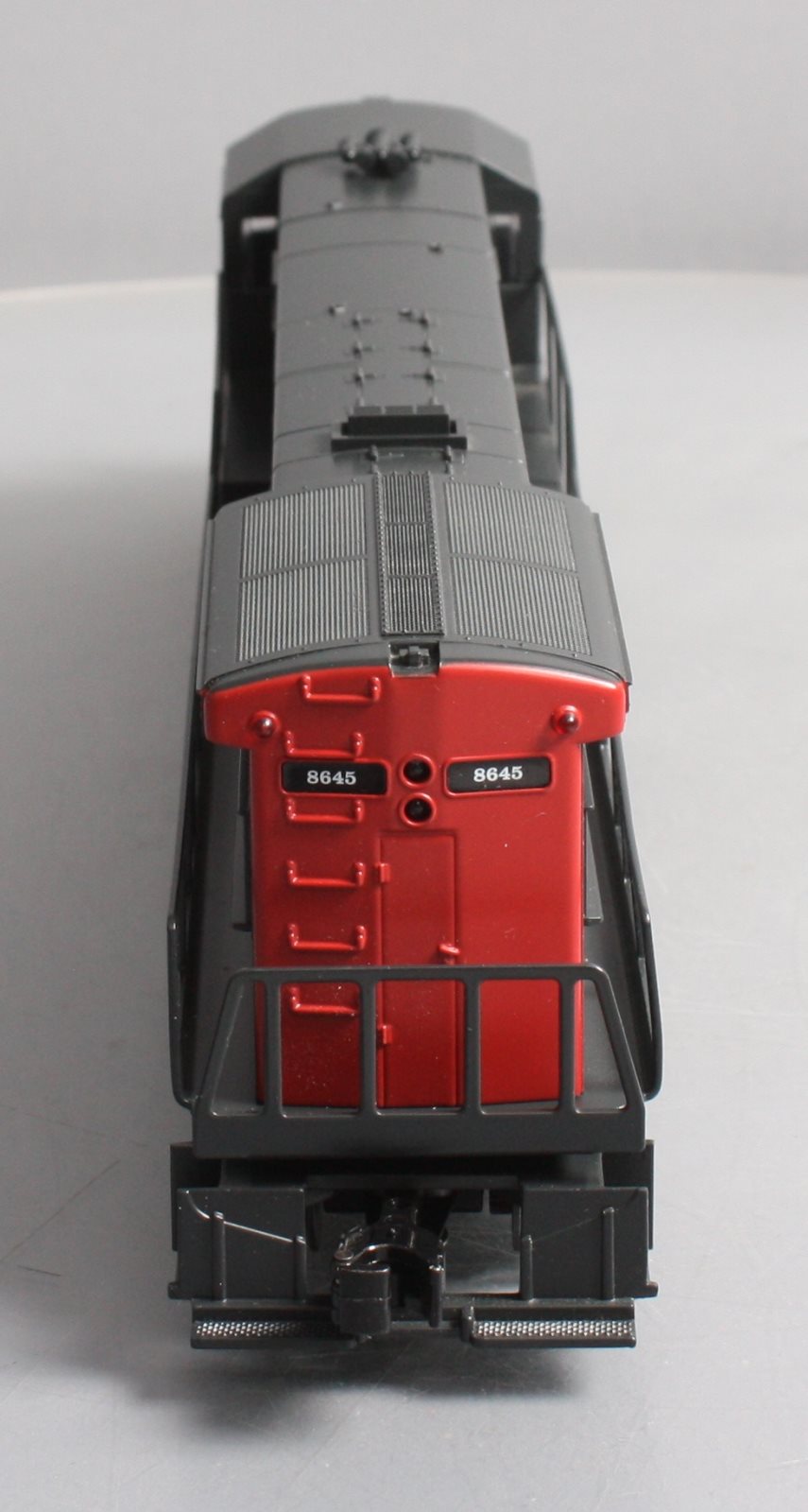 Williams 22210 O Southern Pacific GE U33C Diesel Locomotive w/Horn & Bell #8645