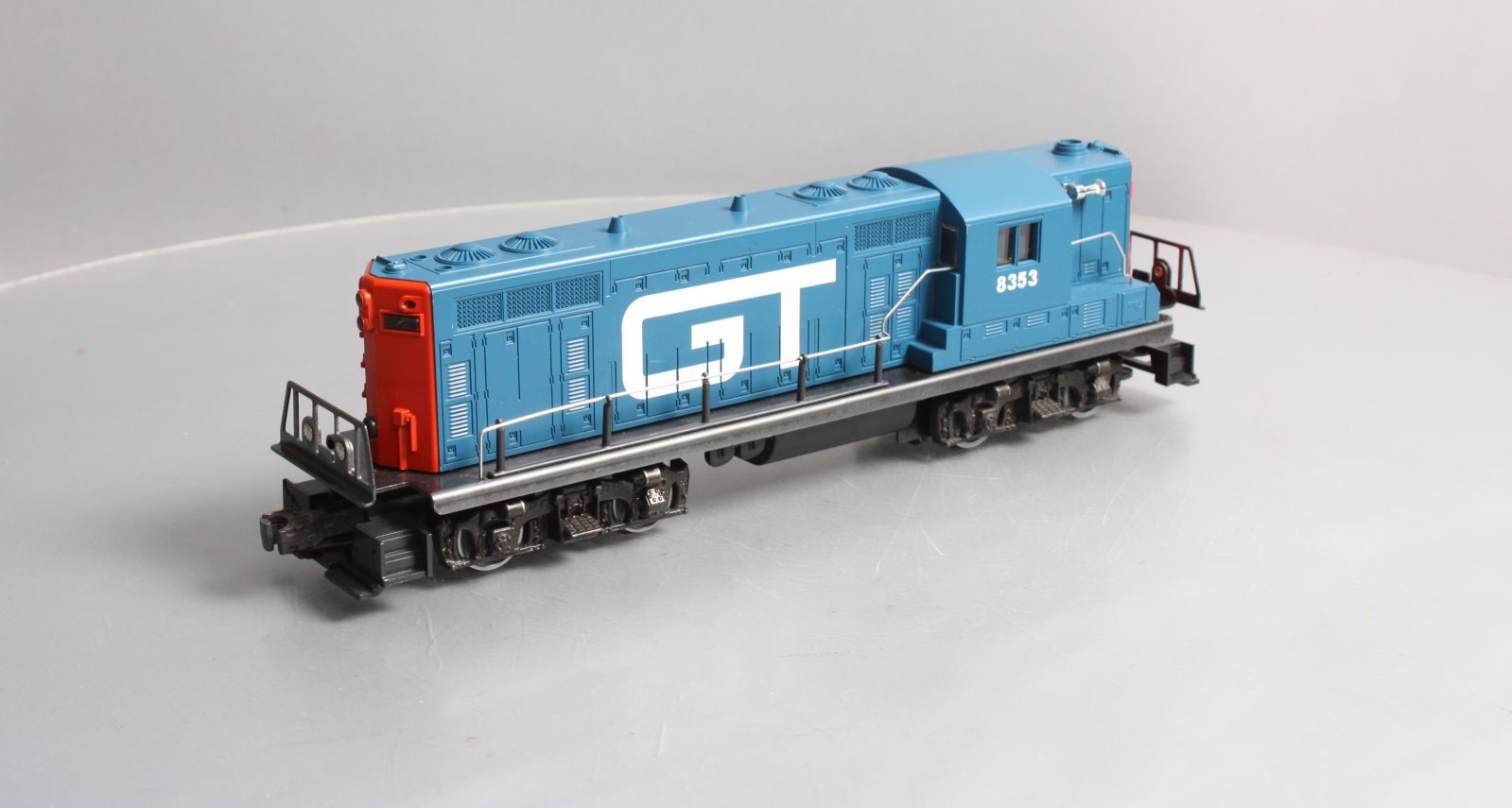Lionel 6-8353 O Gauge Grand Trunk GP7 Diesel Locomotive LN/Box