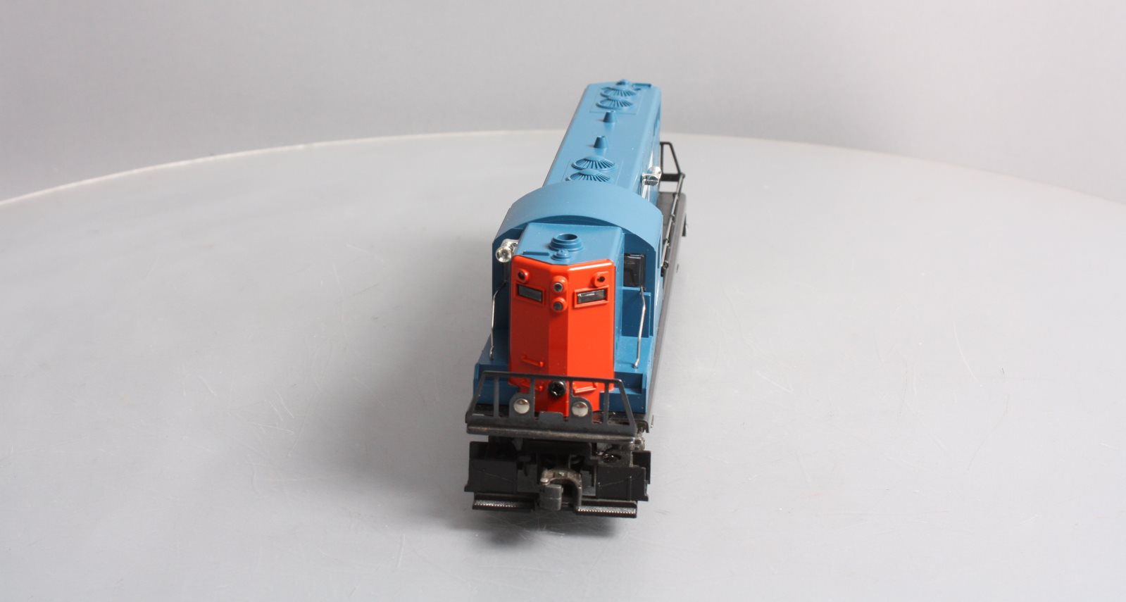 Lionel 6-8353 O Gauge Grand Trunk GP7 Diesel Locomotive LN/Box