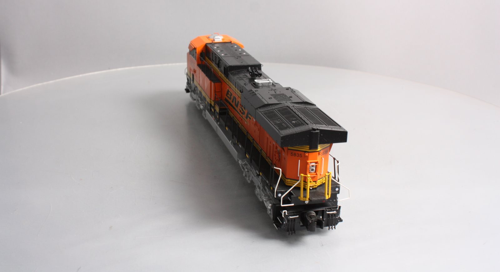 MTH 20-20285-2 O Gauge BNSF ES44AC Diesel Locomotive #5835 w/PS3