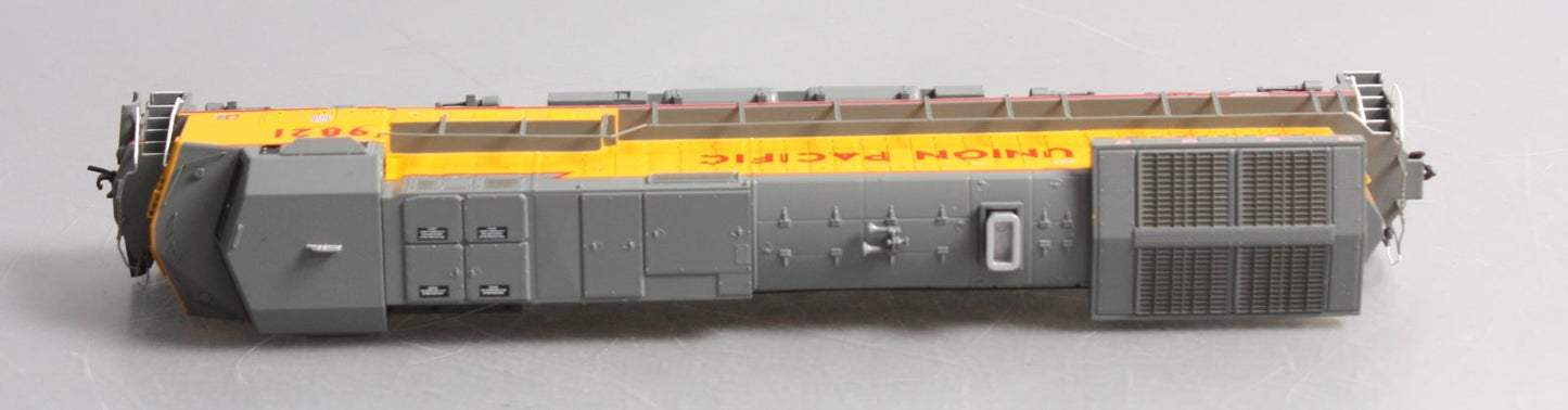 Athearn 80895 HO Scale Union Pacific Dash 9-44cw Diesel Locomotive #9821 LN/Box