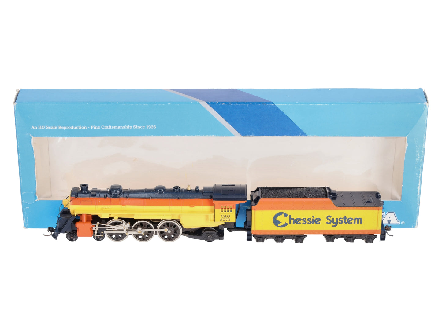 Mantua 311-23 HO Scale Chessie System 4-6-2 Steam Locomotive & Tender #2073 LN/Box