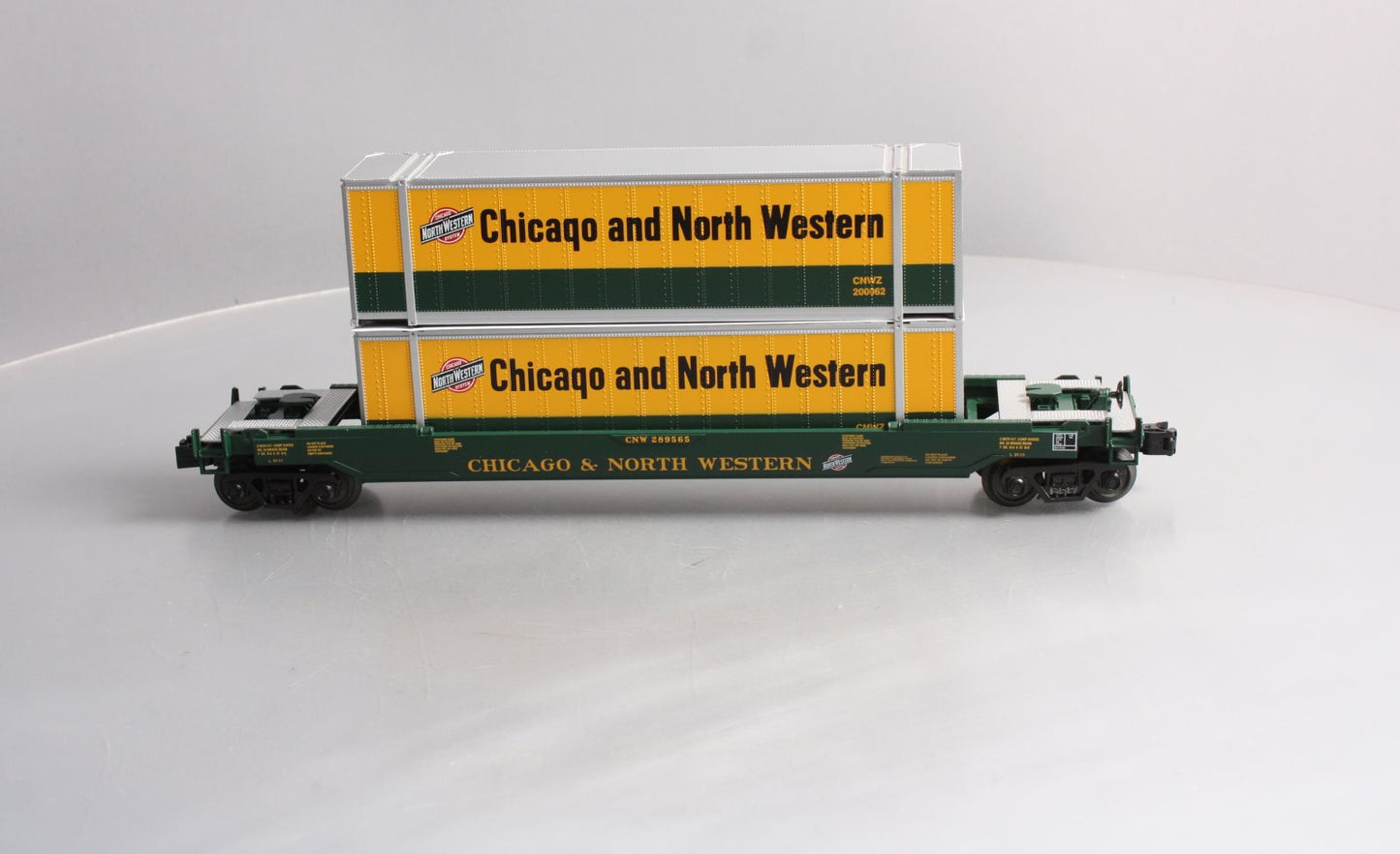 MTH 30-76526 O Gauge Chicago & North Western Husky Stack Car #289565