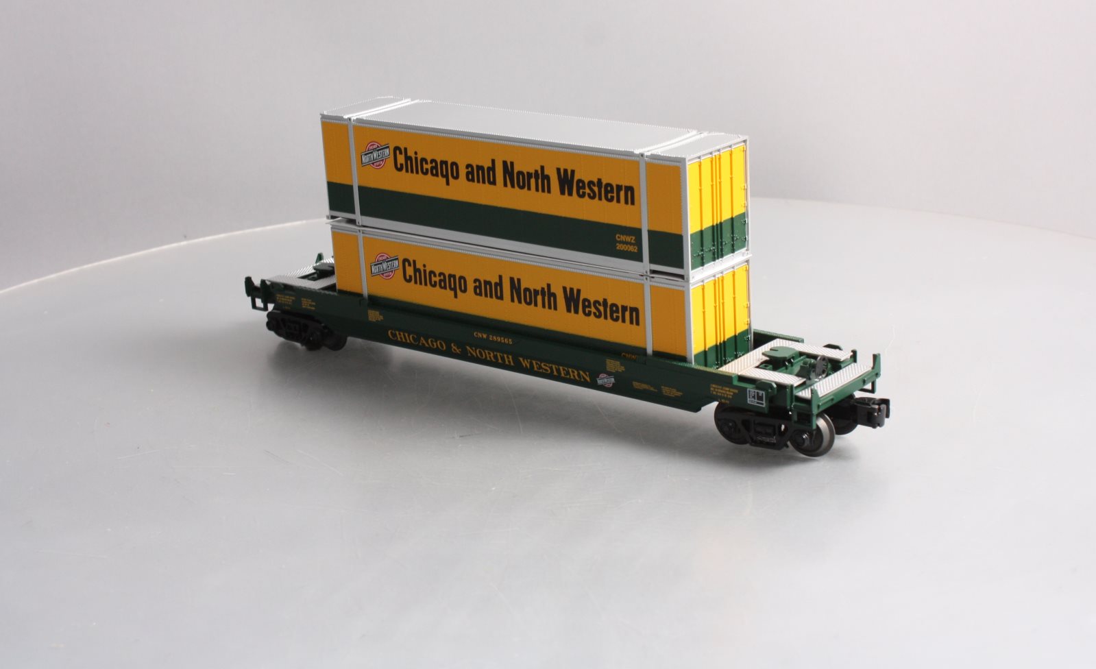 MTH 30-76526 O Gauge Chicago & North Western Husky Stack Car #289565