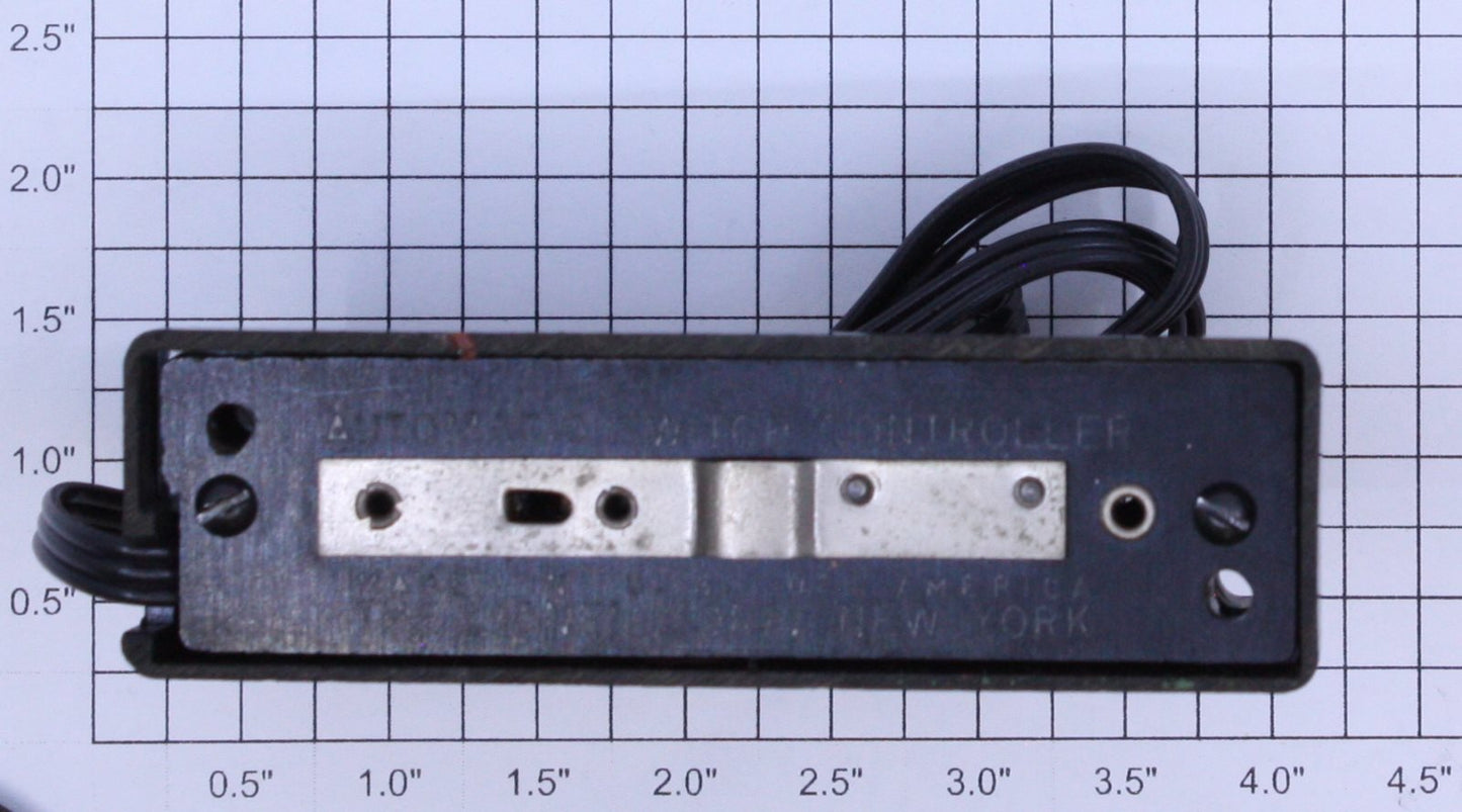 Lionel O22C-1 O Gauge Black Screw Bulb Switch Controller with Bulbs and Wire