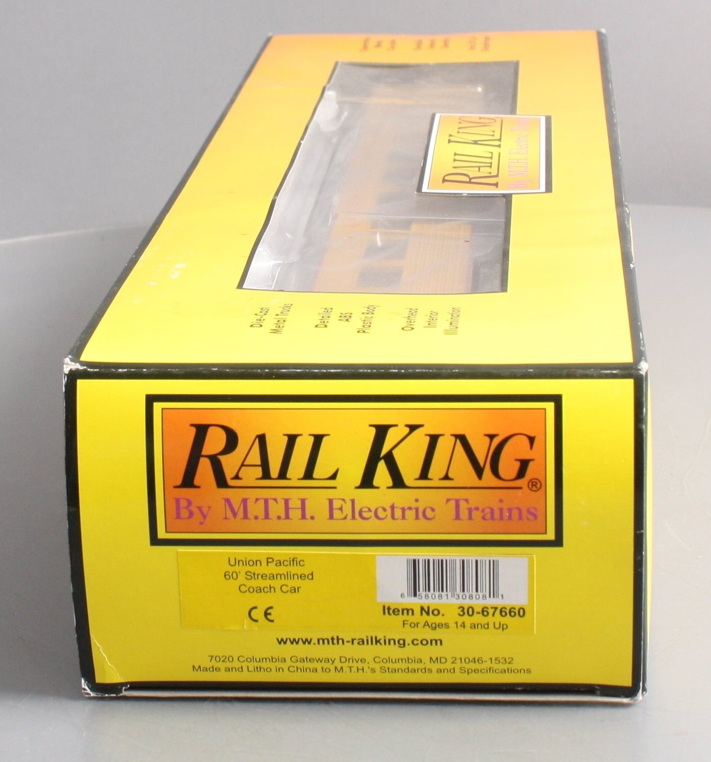 MTH 30-67660 O Gauge Union Pacific 60' Streamline Coach Car #5328 LN/Box
