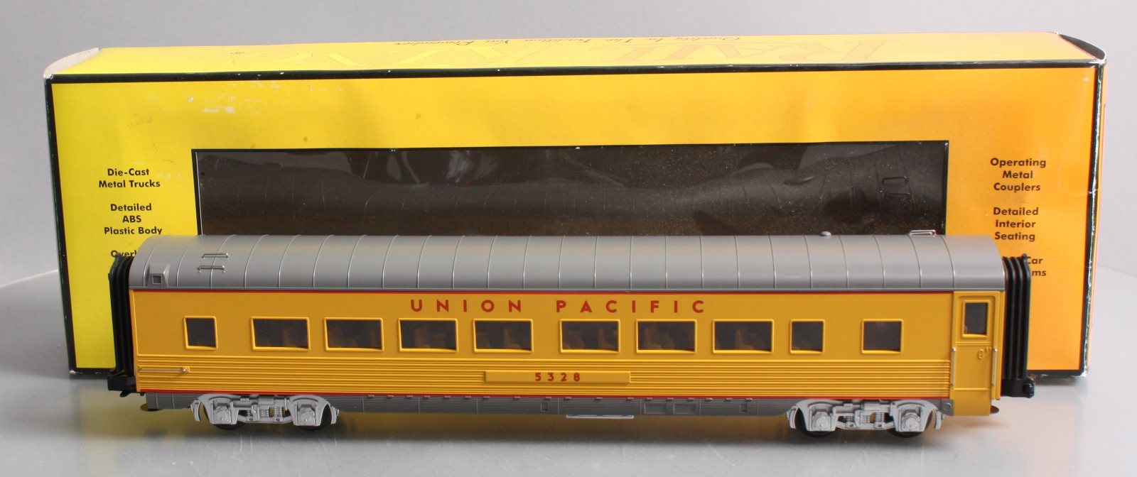 MTH 30-67660 O Gauge Union Pacific 60' Streamline Coach Car #5328 LN/Box