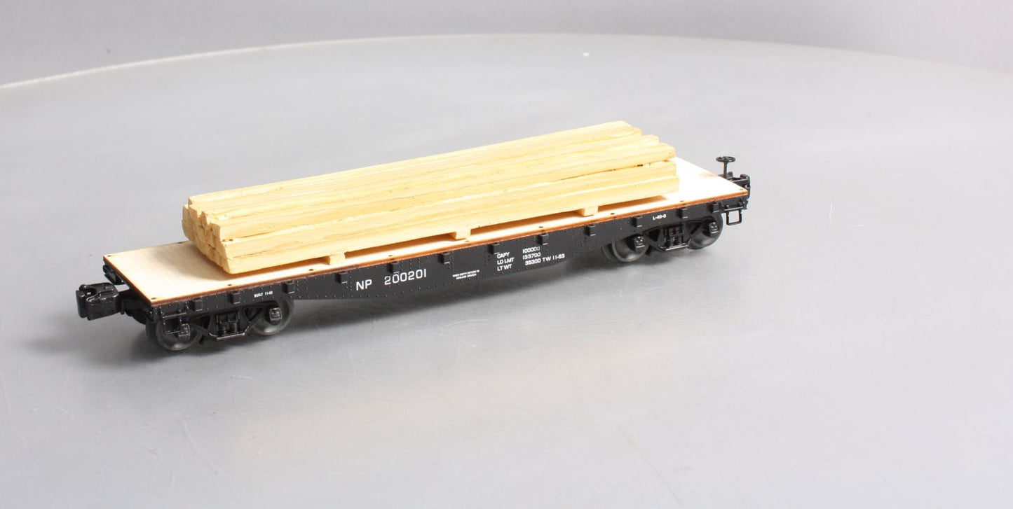 Lionel 6-82851 Northern Pacific 40' Flatcar with Lumber Load