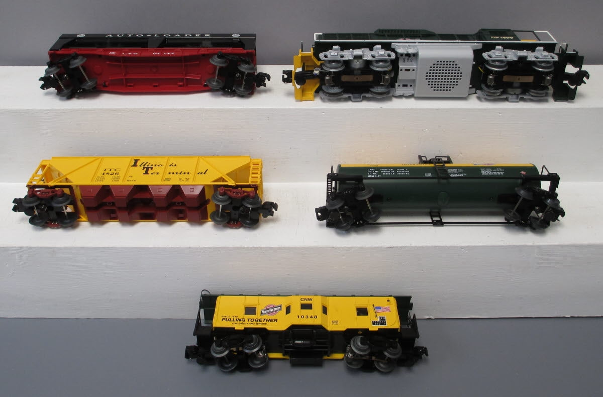 Lionel 6-81029 C&NW Windy City GP38 O Gauge Diesel Freight Train Set
