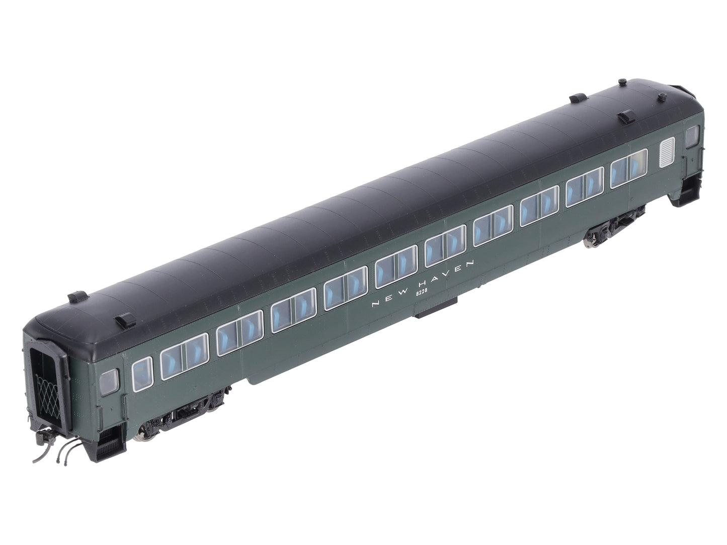 Rapido Trains 109121 HO New Haven 10-Window Coach #8228