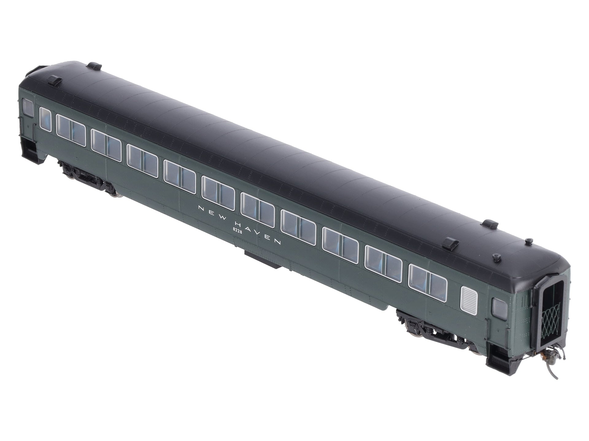 Rapido Trains 109121 HO New Haven 10-Window Coach #8228