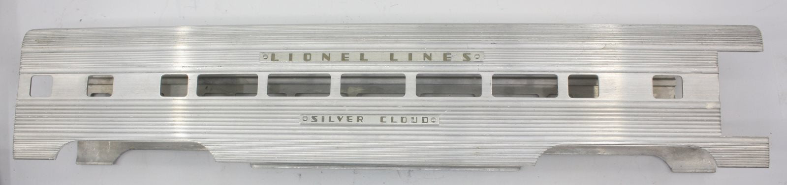 Lionel 2533-12 O Gauge Aluminum Sliver Cloud Pullman / Dining Shell