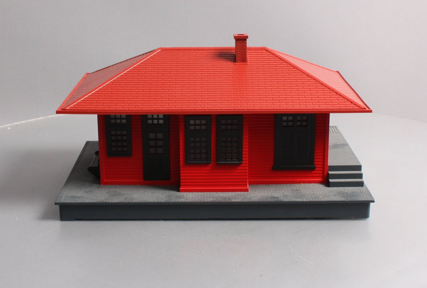 Lionel 2029260 O Strasburg Railroad East Passenger Station LN/Box