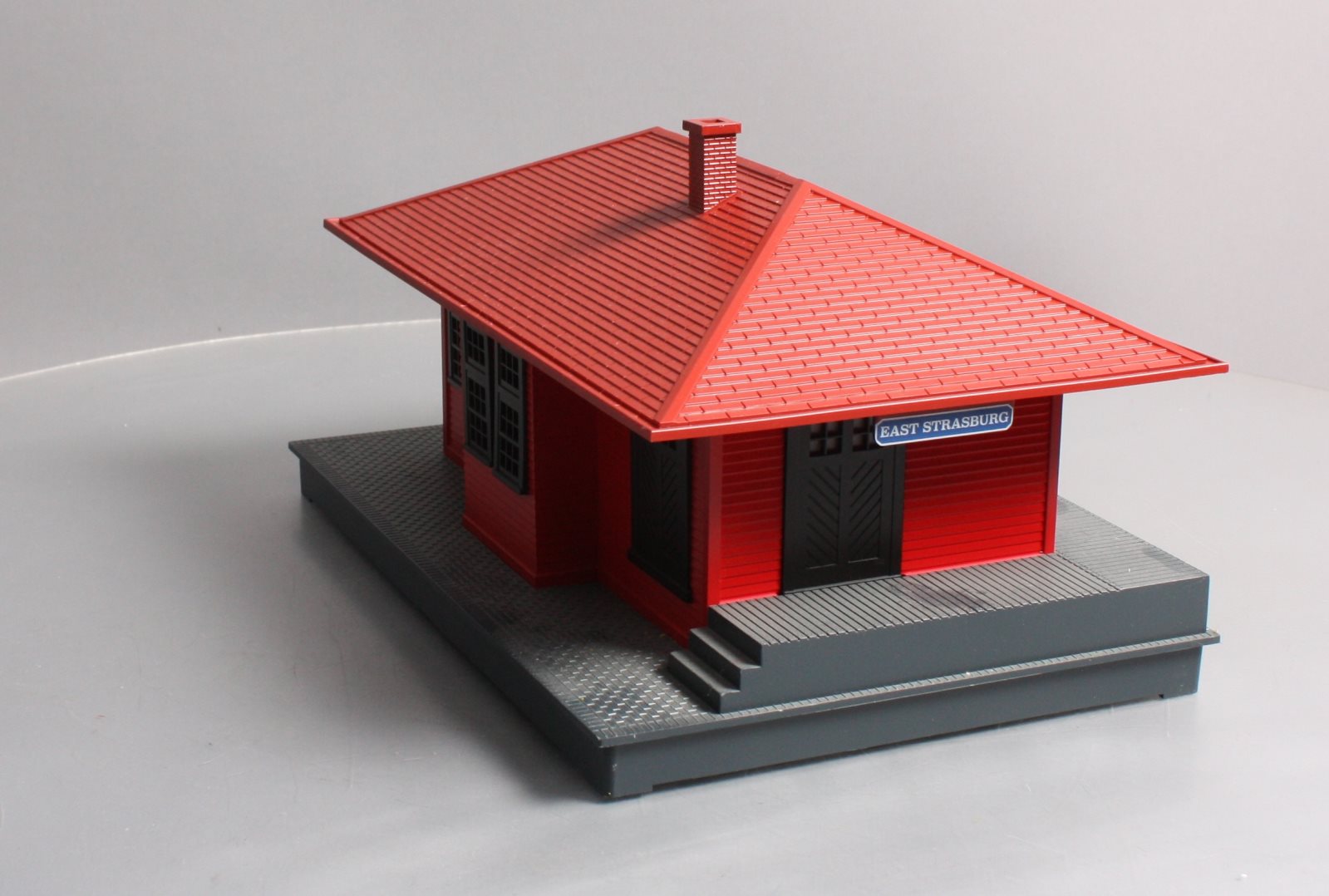 Lionel 2029260 O Strasburg Railroad East Passenger Station LN/Box