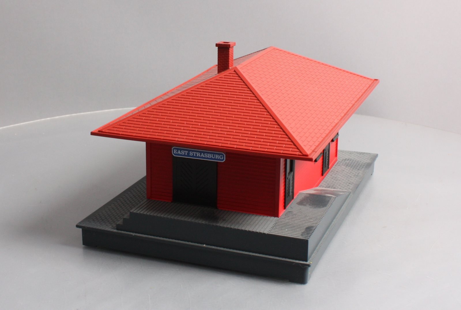 Lionel 2029260 O Strasburg Railroad East Passenger Station LN/Box