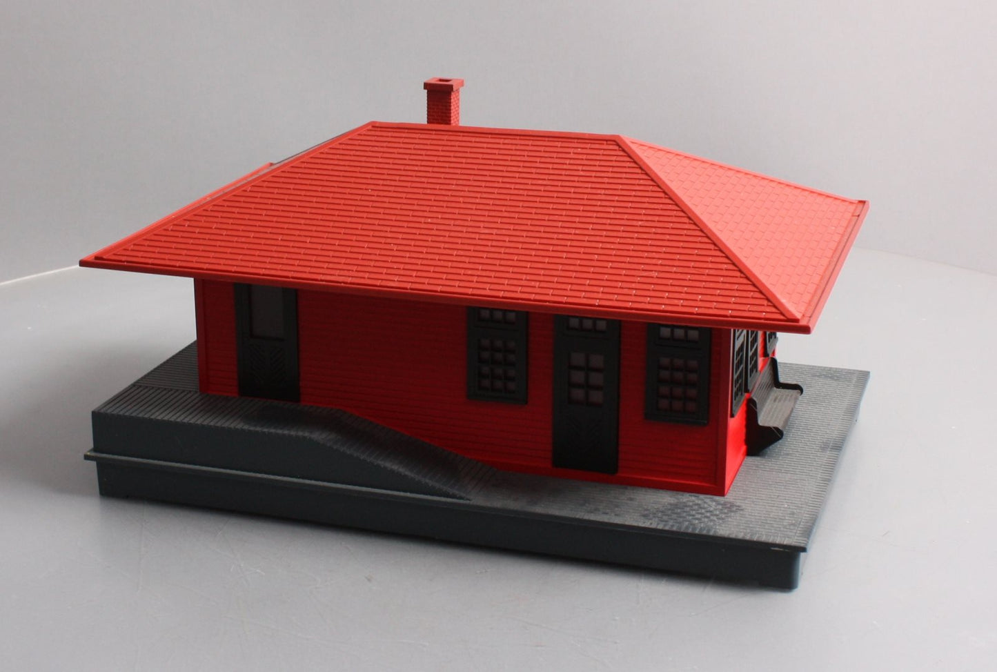 Lionel 2029260 O Strasburg Railroad East Passenger Station LN/Box