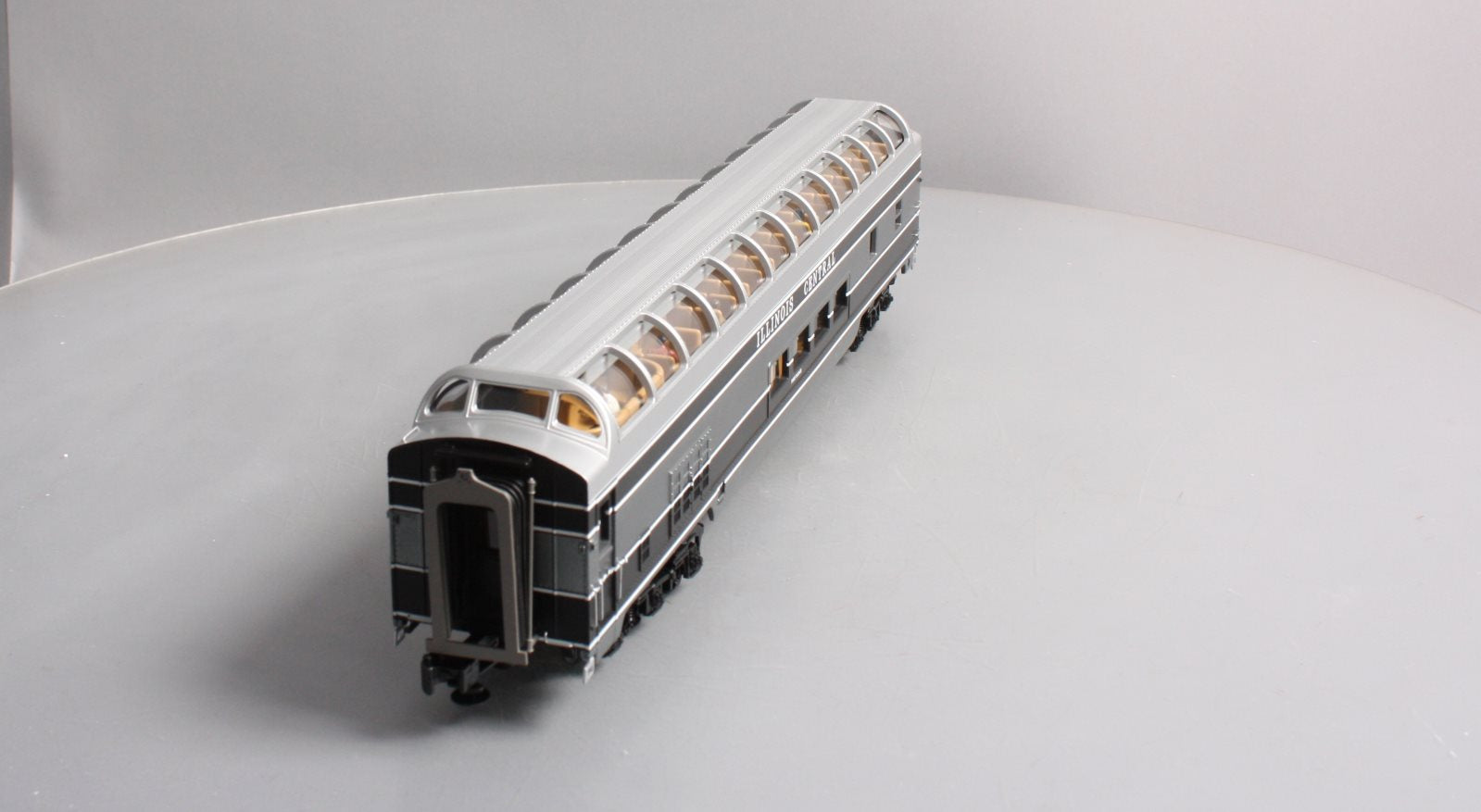 MTH 20-67153 Illinois Central 70 Foot Vista Dome Passenger Car
