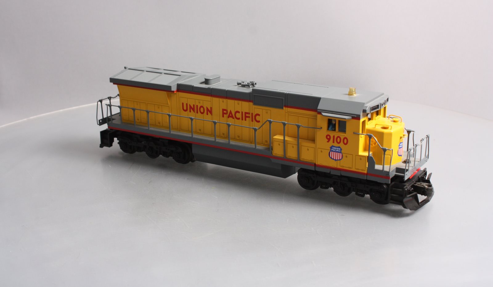 Lionel 6-18205 O Gauge Union Pacific Dash-8 40C Diesel Locomotive #9100 LN/Box