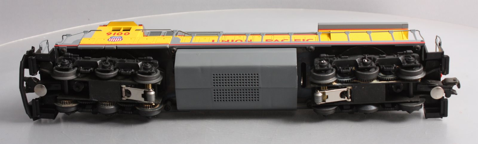 Lionel 6-18205 O Gauge Union Pacific Dash-8 40C Diesel Locomotive #9100 LN/Box