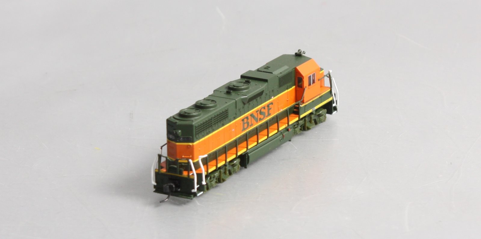 Atlas 49813 N BNSF Unnumbered GP-38 Diesel Locomotive Standard DC