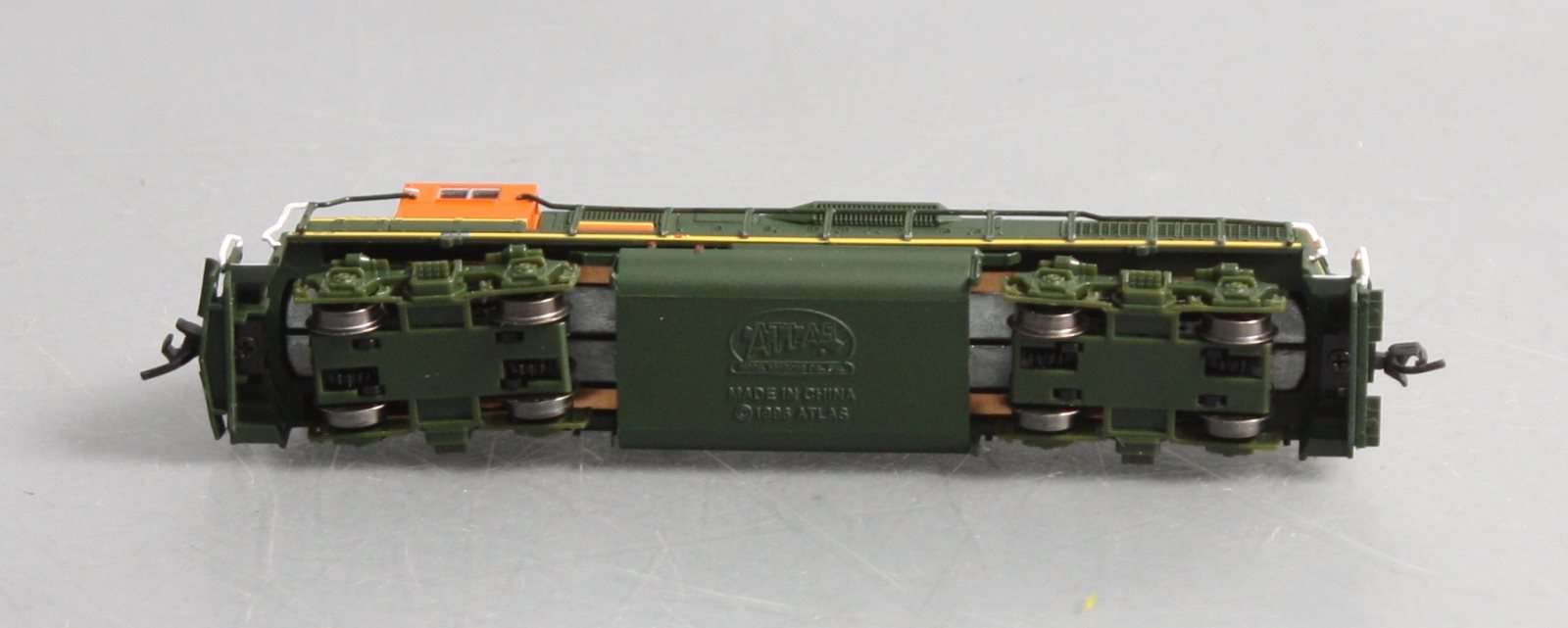 Atlas 49813 N BNSF Unnumbered GP-38 Diesel Locomotive Standard DC