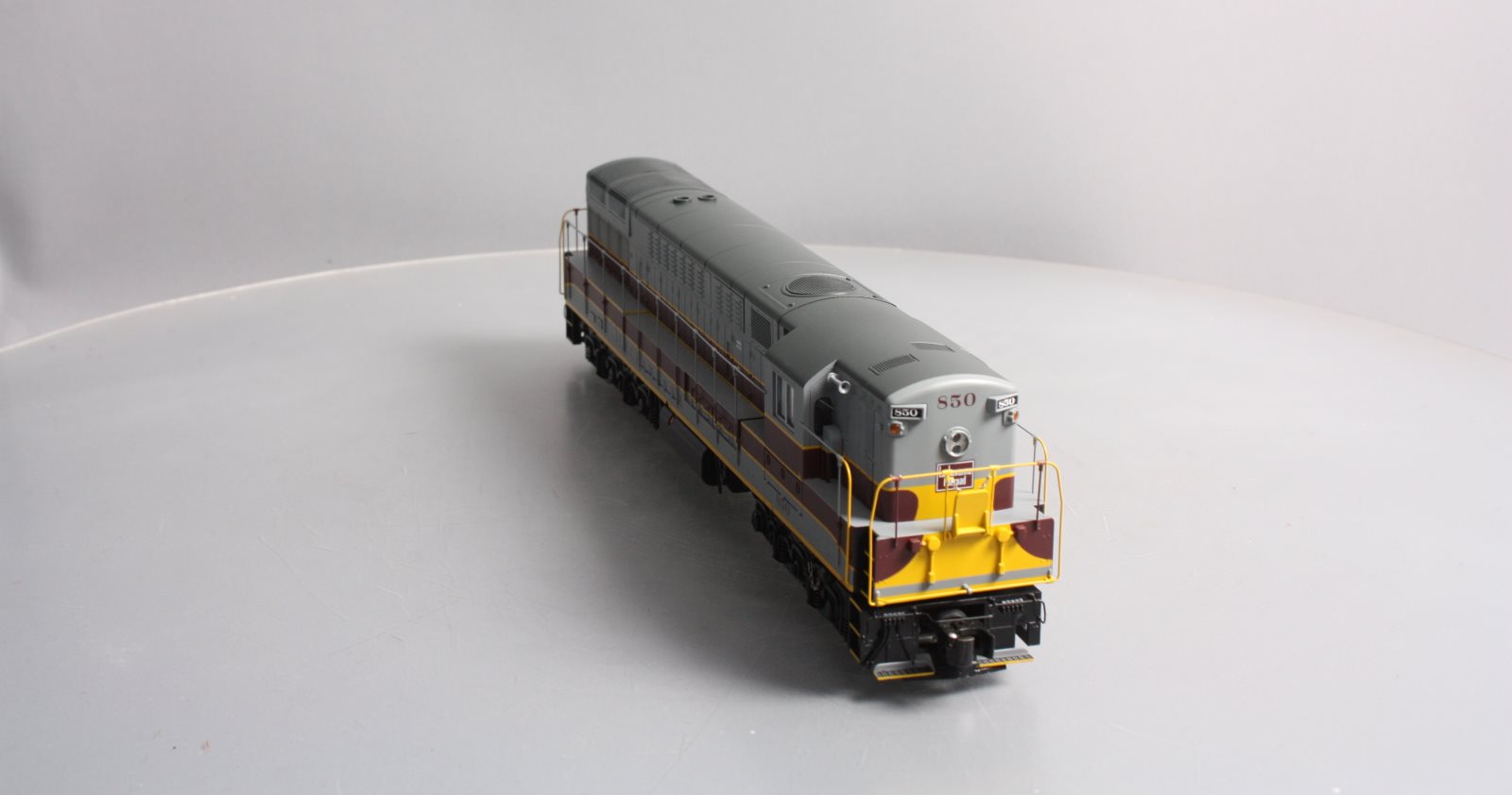 Lionel 6-18375 O Gauge Lackawanna Trainmaster Diesel Locomotive #850