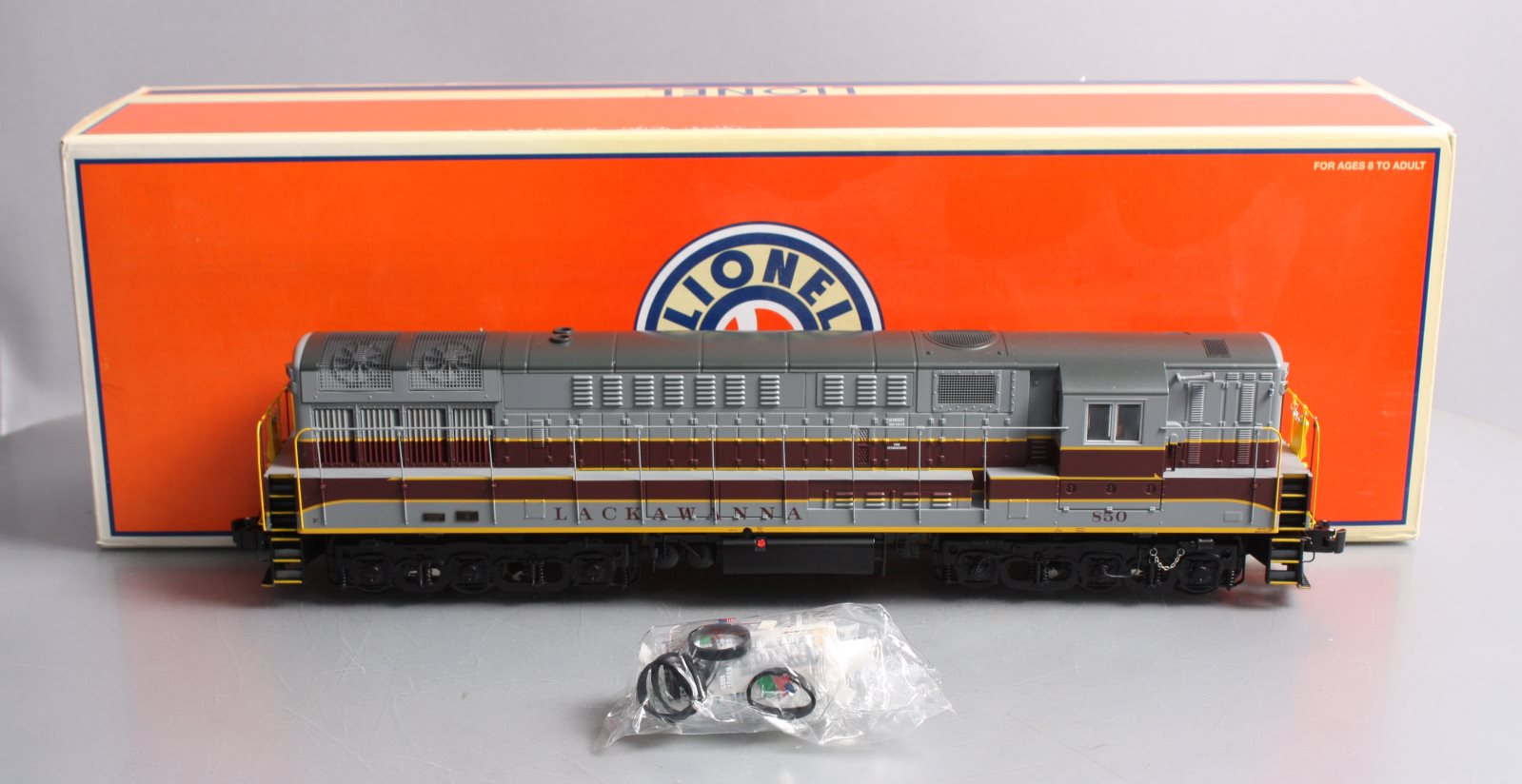 Lionel 6-18375 O Gauge Lackawanna Trainmaster Diesel Locomotive #850