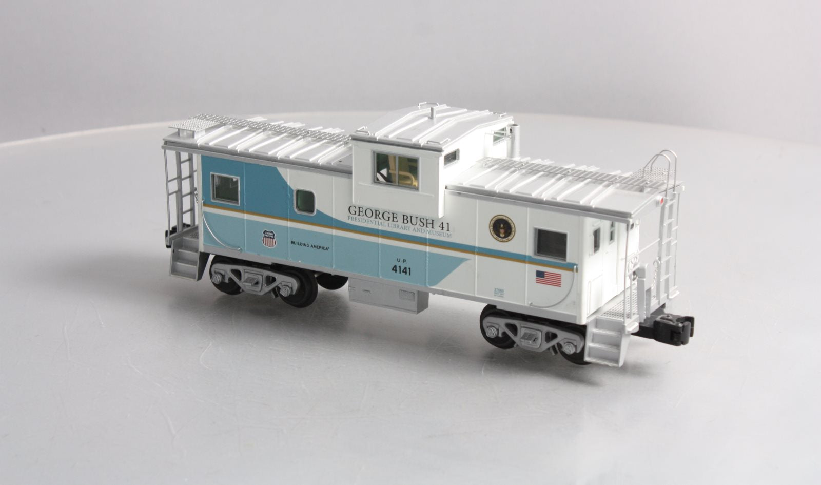 Lionel 6-27660 O George Bush #4141 Extended Vision Caboose