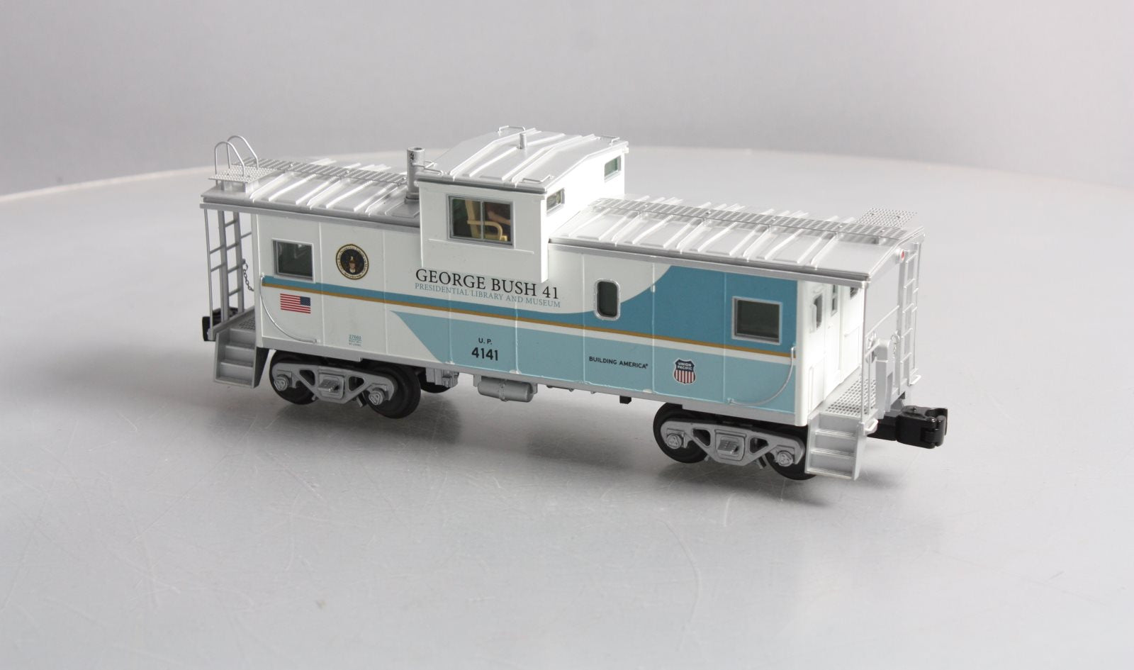 Lionel 6-27660 O George Bush #4141 Extended Vision Caboose