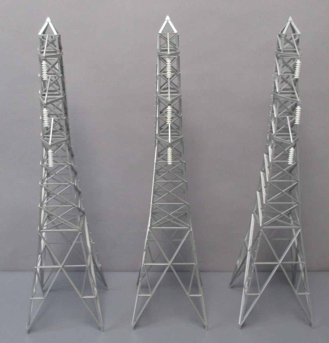 MTH 30-1056 O Hi-Tension Tower Set (Set of 3) LN/Box