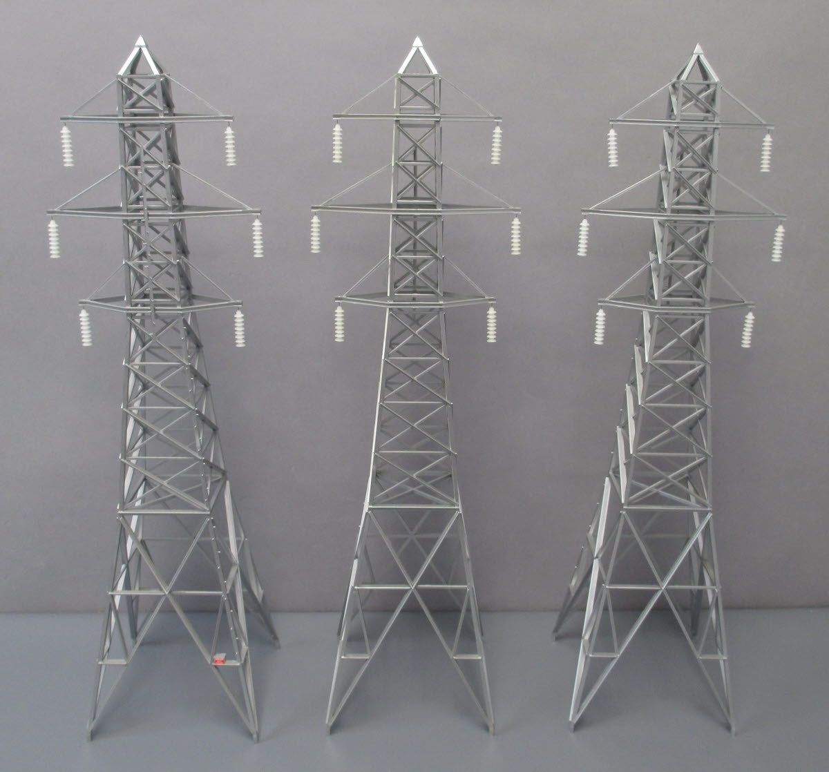 MTH 30-1056 O Hi-Tension Tower Set (Set of 3) LN/Box