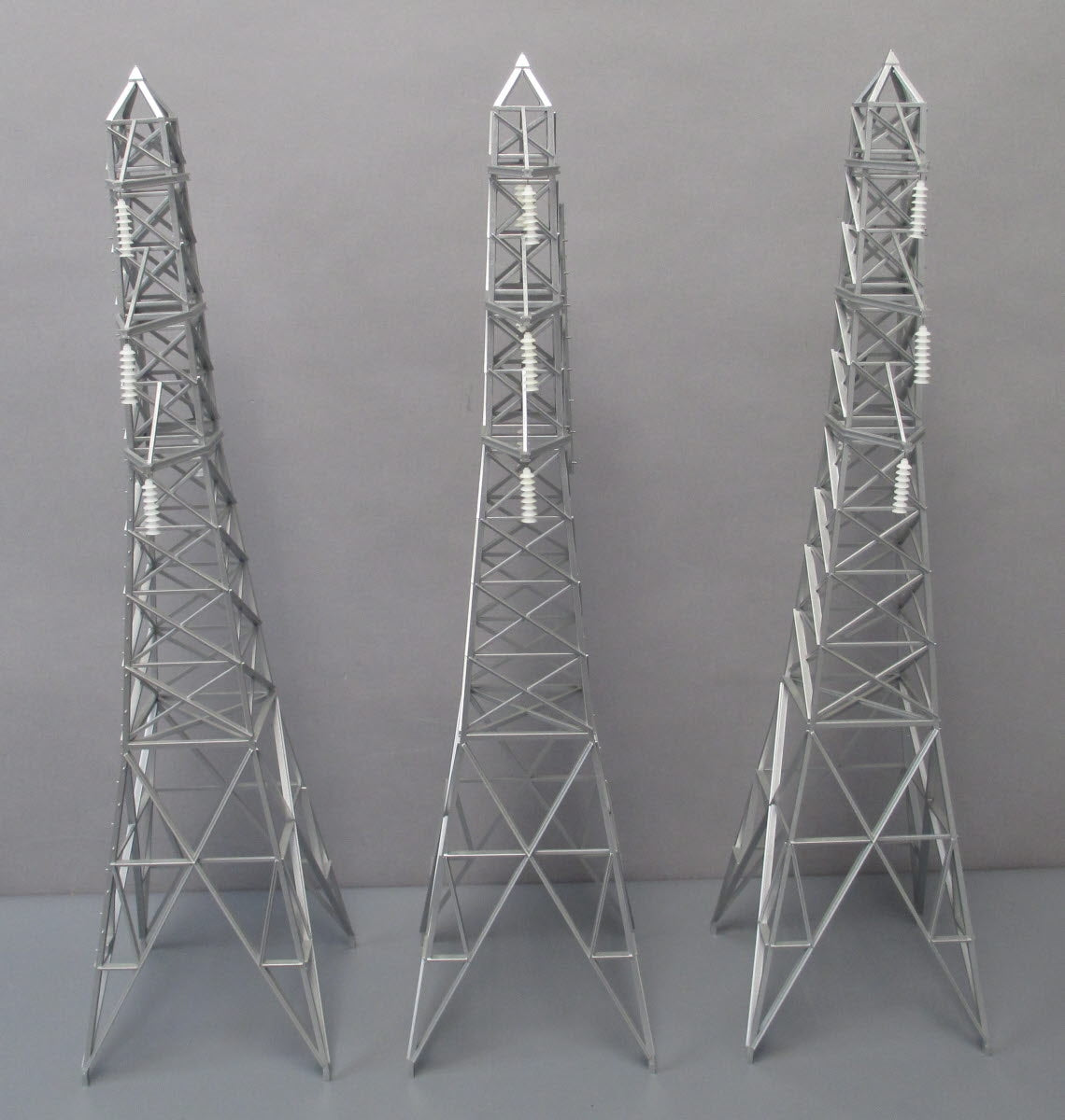 MTH 30-1056 O Hi-Tension Tower Set (Set of 3) LN/Box