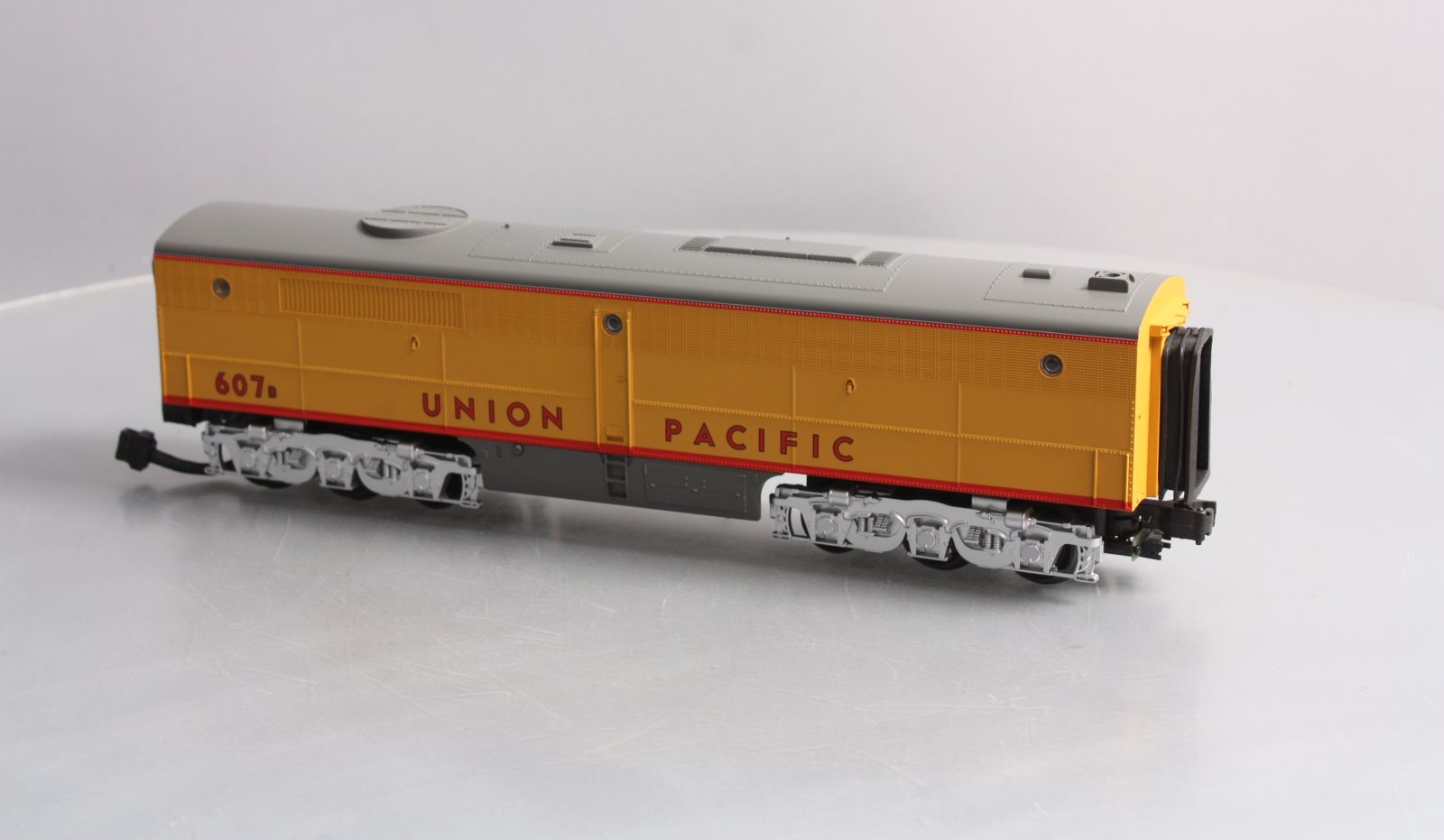 MTH 30-2218-3 Union Pacific Alco PA B Unit Non-Powered Diesel Engine #607B LN/Box