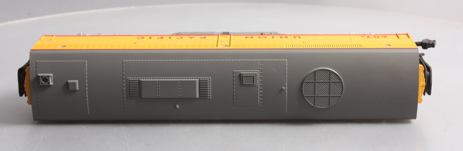 MTH 30-2218-3 Union Pacific Alco PA B Unit Non-Powered Diesel Engine #607B LN/Box